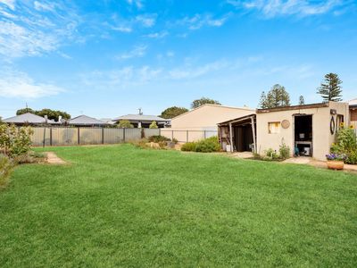4 Mooltan Avenue, Largs North