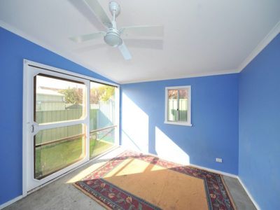 15 Yandong Street, White Hills