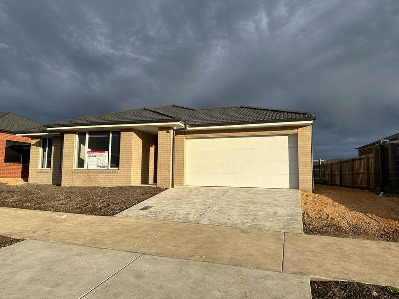 8 Sommerville Boulevard, Warrnambool