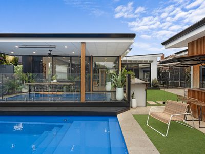 10 Broadway, South Brighton