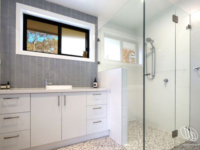 11 Old Highway, Narooma