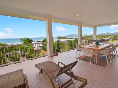 8 Blackcurrant Drive, Hideaway Bay