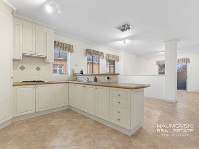 2 / 2 Welburn Street, Nollamara