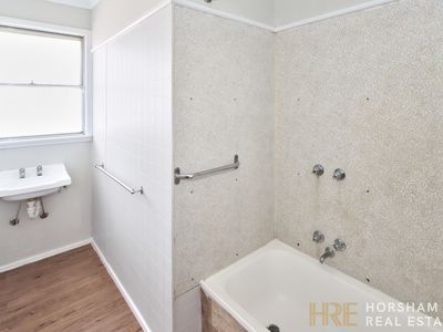 72 Albert Street, Horsham