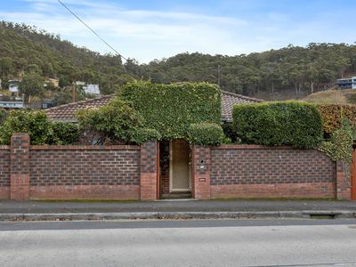 97 Cascade Road, South Hobart