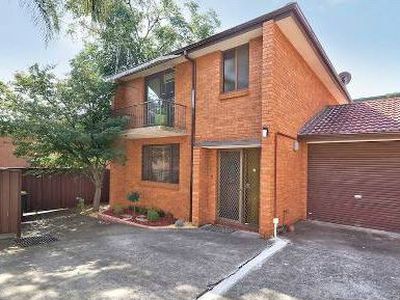 5  32 BROUGHTON STREET, Campbelltown