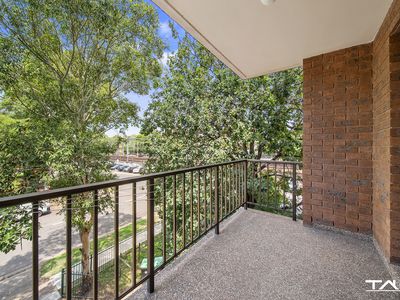 4/16 Railway Parade, Westmead