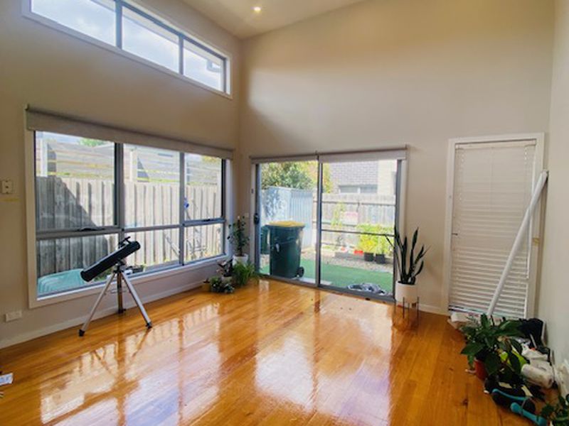 9 / 86-88 Royal Parade, Reservoir