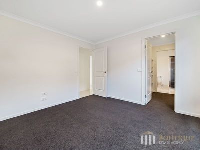 8 Frogmore Street, Pakenham