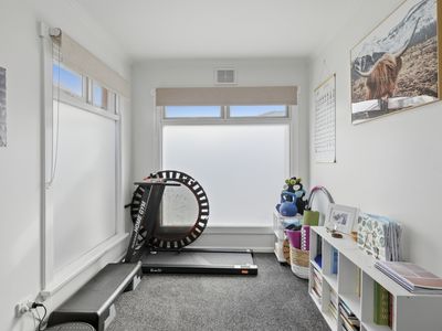 1 / 103 Macquarie Street, George Town
