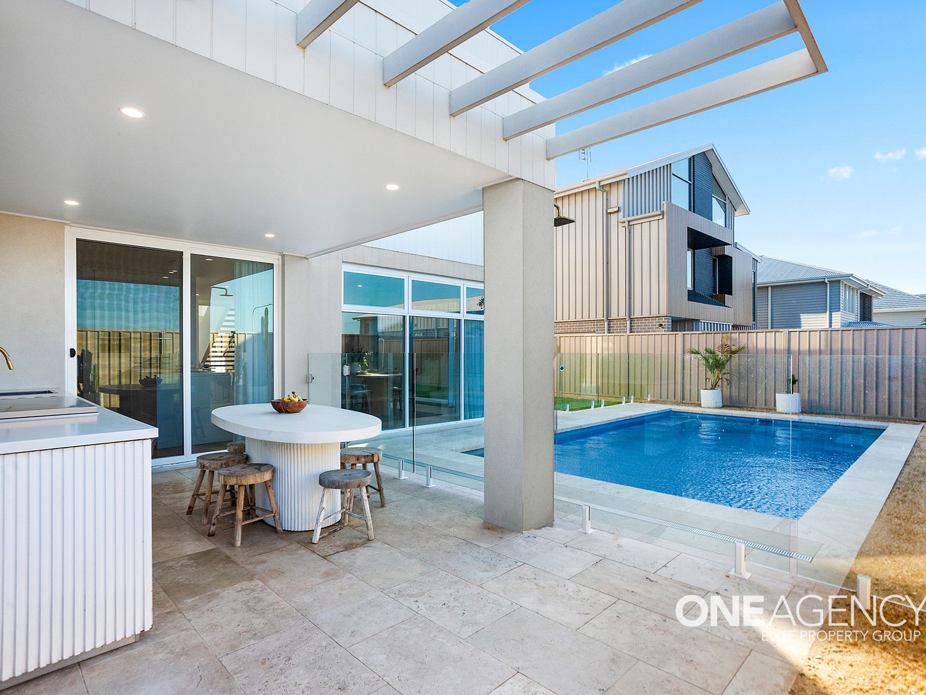 10 Seaside Avenue, Shell Cove
