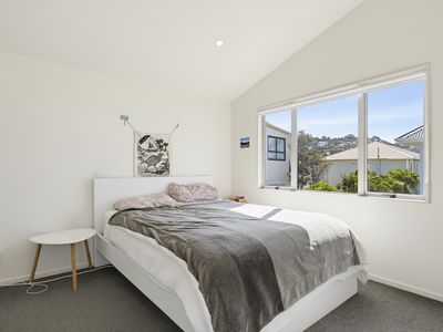 96B Lyall Parade, Lyall Bay