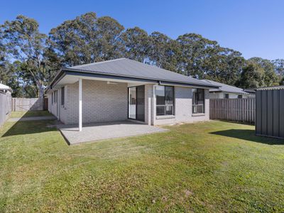 230 Todds Road, Lawnton