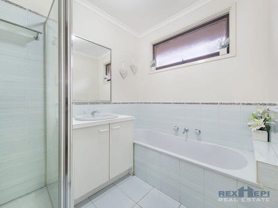 4 Edgerton Court, Hampton Park