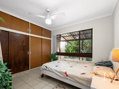 17 / 57 North Road, Woodridge