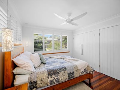 4 Lake Vista Crescent, Forster