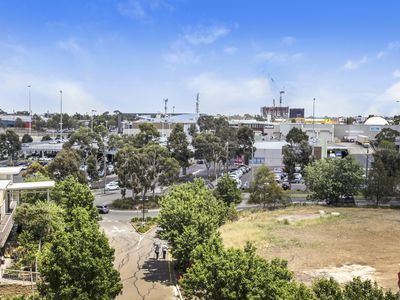9 / 14 HORIZON DRIVE, Maribyrnong