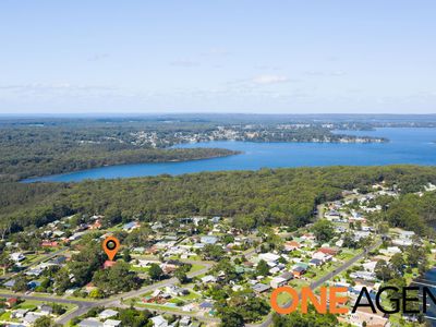 1 Clarendon Crescent, Basin View