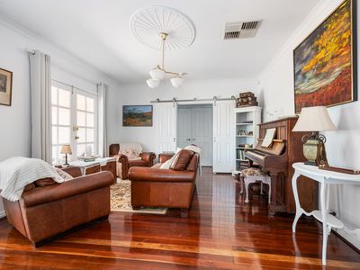 6 Lewis Street, Lamington