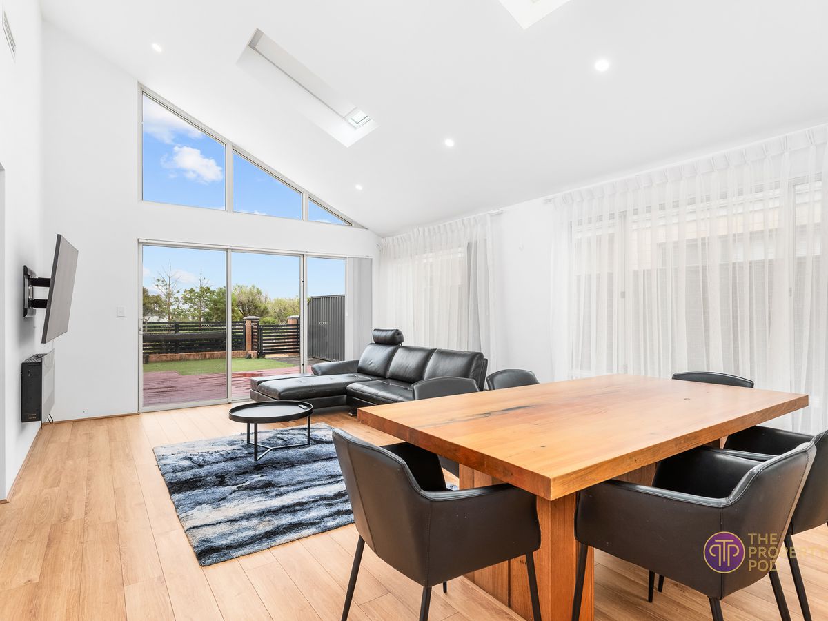 17 Simcoe Way, Caversham