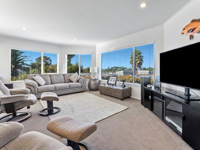 7 Omana Avenue, Shelly Beach, Helensville