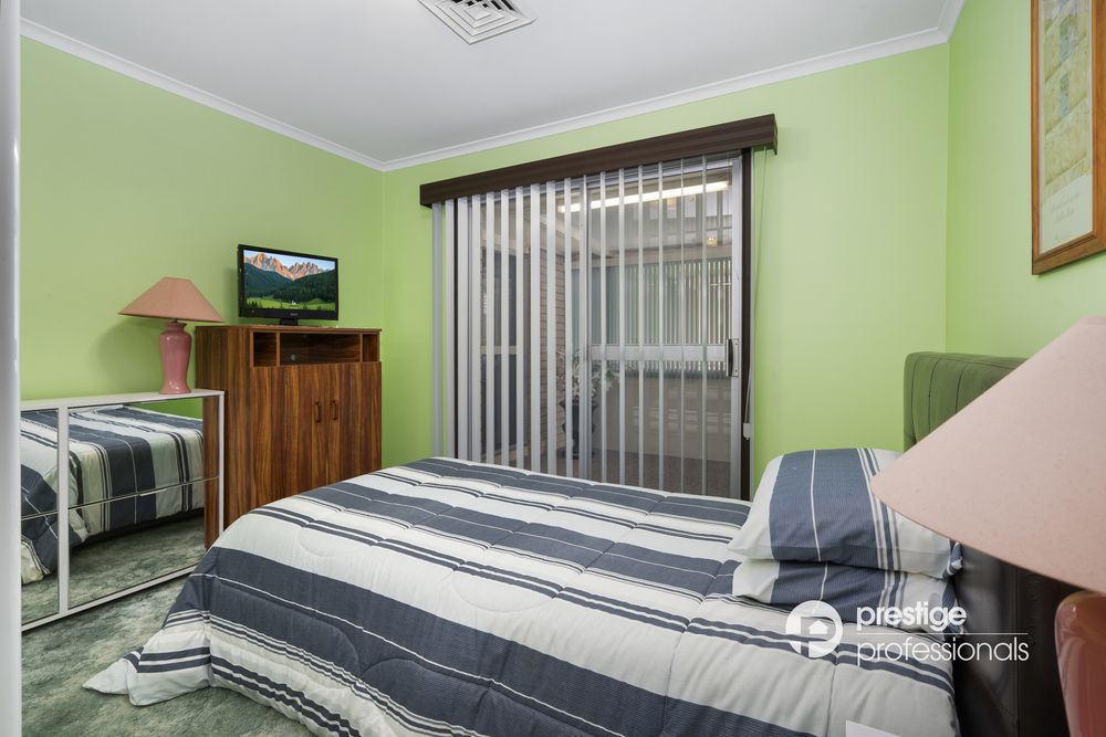 37 Edgecombe Avenue, Moorebank