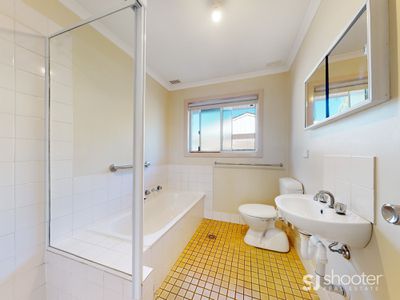 4 Salter Drive, Dubbo