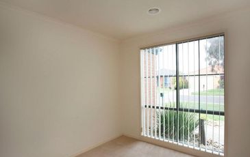 23 Grand Arch Way, Berwick