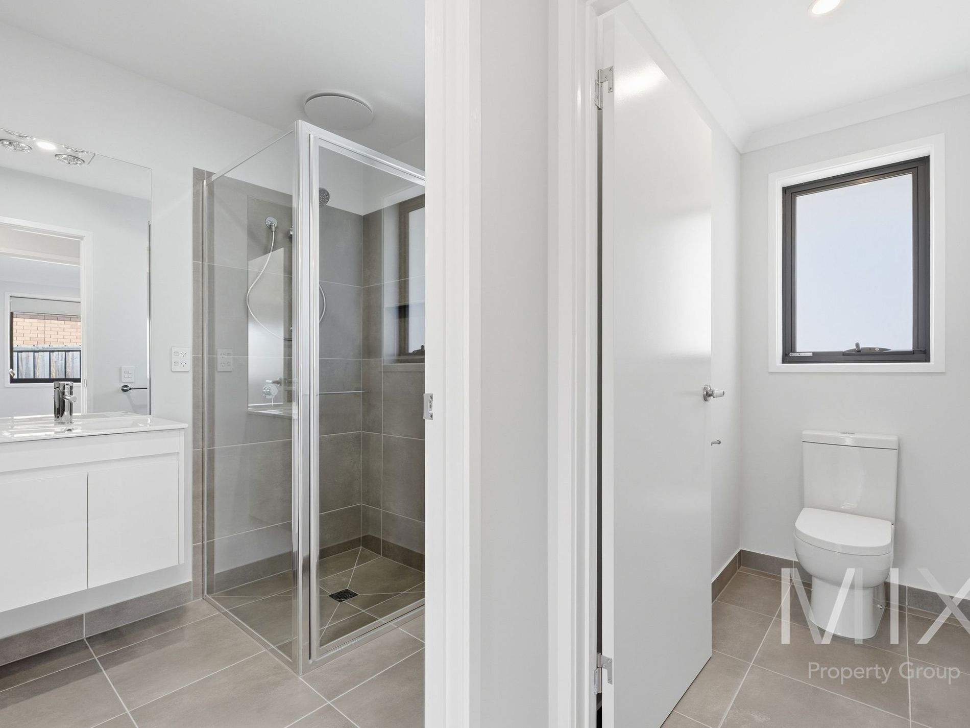 2 / 70 William Street , Brighton