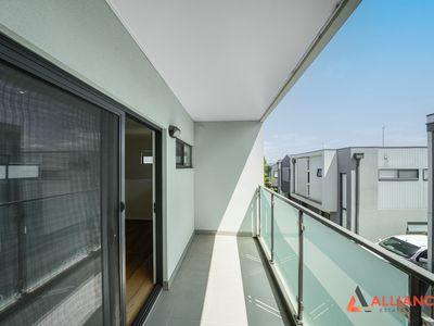 4 / 11 Ashley Street, Reservoir