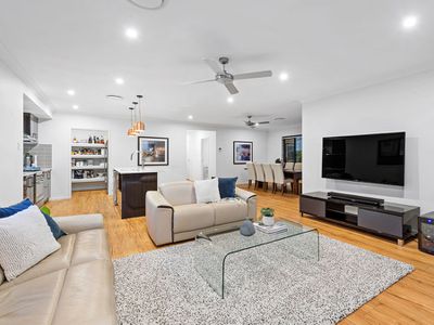 40 Highland Crescent, Belmont