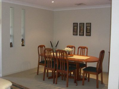 64 Sheraton Road, Dubbo