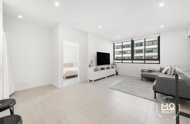 236 / 1D Lemon Tree Avenue, Melrose Park