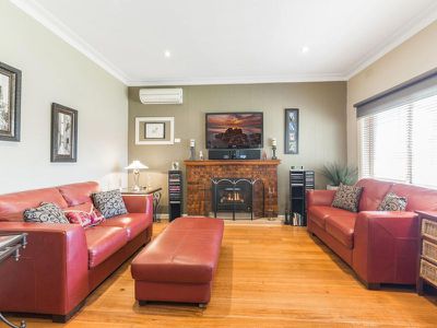 1 / 2 Lester Avenue, St Albans