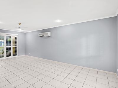 3 / 16 Beach Road, Cannonvale