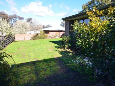 24 Cousin Street, Strathdale