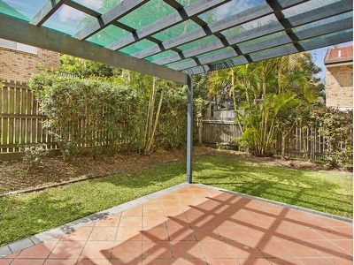 4 / 5 View Street, Chermside