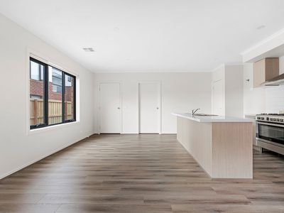 4 Levittown Rise, Werribee
