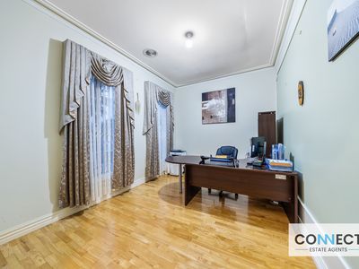 33 Champagne Grove, Narre Warren South