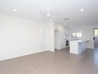 13 / 106 Groth Road, Boondall