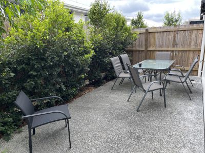 99 / 5 Spring Avenue, Springfield Lakes