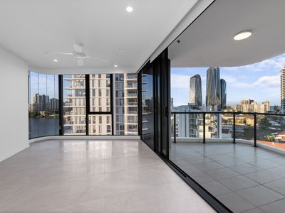 1007 / 15 Cannes Avenue, Surfers Paradise