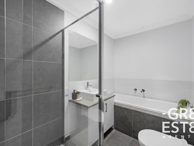 39 strathlea drive , Cranbourne West