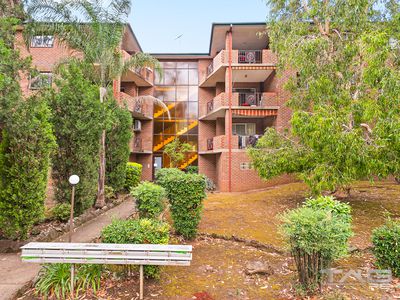 2 / 1-5 Alfred Street, Westmead