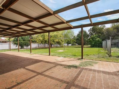 53 Pell St, Howlong