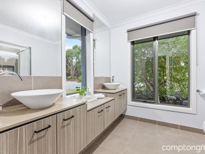 24 Bellis Circuit, Botanic Ridge