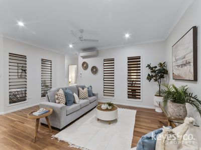 19 Springbrook Parade, Idalia