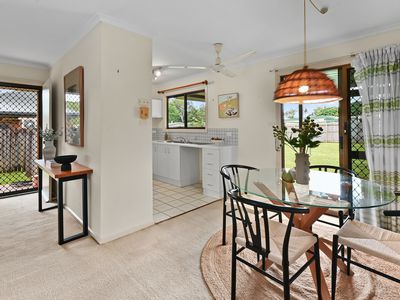 7 LEANNE CLOSE, Woree