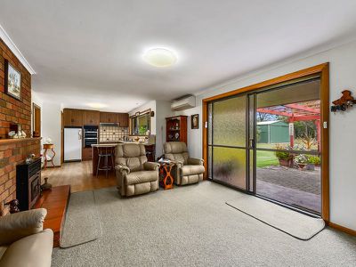 27 Matheson Road , Millicent