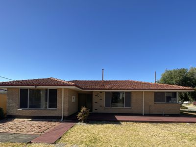 8 Barber Place, Riverton